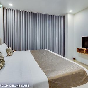 One Bedroom Deluxe Suite